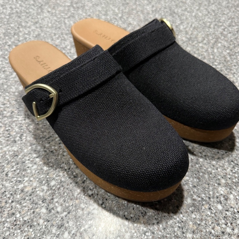 Rothys The Clog Black Solid Knit Gold Buckle Platform Mules Womens 10 Comfort